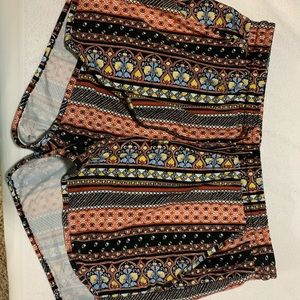 Juniors print shorts